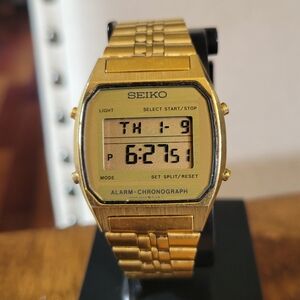 80's Vintage Seiko Digital Watch - A904-5009